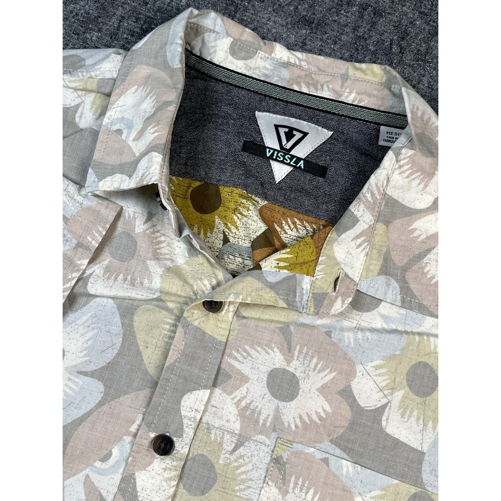 VISSLA Men`s‎ Floral Reverse Print Button Up Hawaiian Surfing Shirt Medium EUC